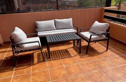 Casares Apartment | Casares Golf Gardens. Superb two bed Apt in Casares with free WIFI, AC & heating