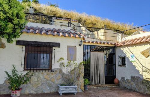 Fontanar House | Casas Cueva con piscina y barbacoa