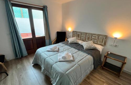 El Pozo de los Frailes House | Casas de Valtravieso El Jardín