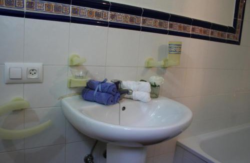 Montecorto Resort | Casas Rurales Los Algarrobales