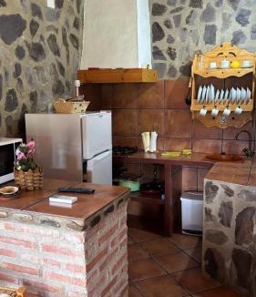 Fuentes de Leon Ski Chalet | Casas Rurales Los Llanos