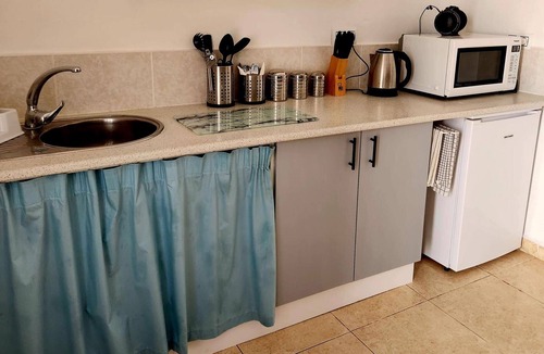 Huercal-Overa Apartment | Casita-1 To 5guests-pool-patio-bbq-parking