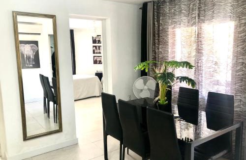 Aguadulce House | Casita a 3 minutos de la playa con Aire Acondicionado e Internet