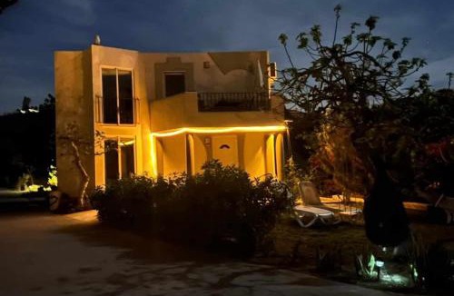 Benajarafe House | Casita Suerte