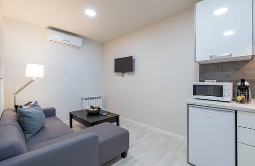 Figares Apartment | CENTER GRANADA, C/COLLECTED