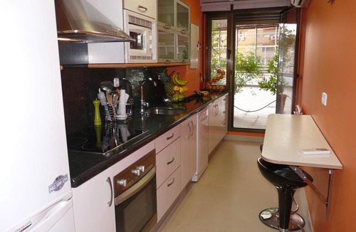 Plaza de Toros-Doctores-San Lazaro Apartment | Center, magnificent area, close to railroad, large private terrace, parking