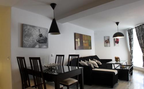 Historical Center Apartment | CENTER SEVILLA (Wi-Fi). CATHEDRAL 3 MIN.