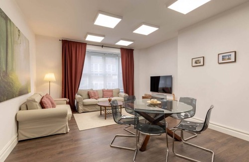 Bilbao City Centre Apartment | CENTRAL 16 by Kyosai
