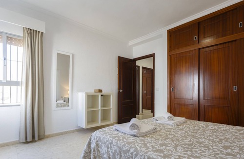 Rota Apartment | Central accommodation 300 meters from the beach. Ideal for Families.