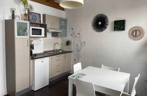 Central District Villa | Central apartment in Granada - 4 guests