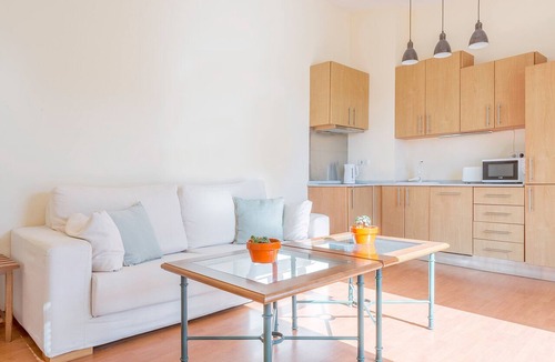 Old Town Apartment | Central Apartment with Roof Top Terrace, Wi-Fi and Air Conditioning