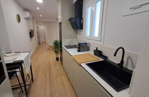 Los Tilos Apartment | Central City Apartment, Avenida Andalucía