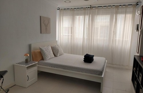 Torremolinos City Centre Apartment | Central Estudio Torremolinos - Estudio 3