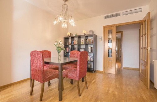 Plaza de Toros-Doctores-San Lazaro Apartment | Central, Spacious Parking