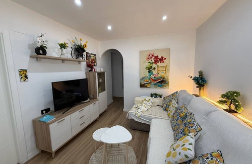San Lorenzo Apartment | Centrally located two-bedroom apartment with patio. Charming