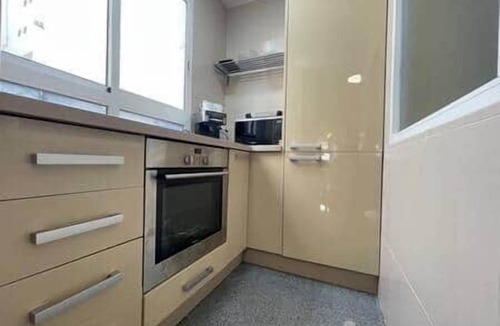 Ciudad Jardin Apartment | Centrally located urban apartment with terrace