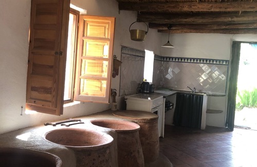 Orgiva House | Century-old olive mill has a unique style with open and light spaces
