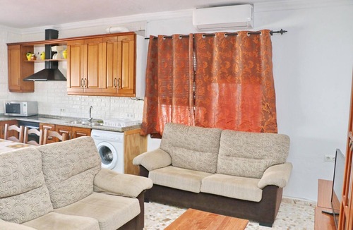 Conil de la Frontera Ski Chalet | Chalet Blue in Conil de la Frontera