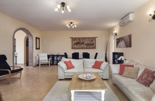 Alcaucin Ski Chalet | Chalet 'Casa Mirador De Salia' with Mountain View, Pool, Terrace & Wi-Fi