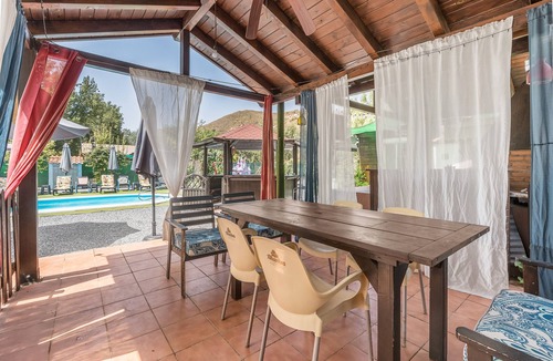Dudar House | Chalet 'Cortijo Luz De La Sierra' with Mountain Views, Private Pool and Wi-Fi
