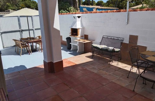 Chiclana de la Frontera Ski Chalet | Chalet Aquí No Es in Chiclana