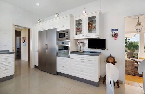 Chiclana de la Frontera House | Chalet Casa Abedul Sancti Petri with Pool, Garden & Wi-Fi