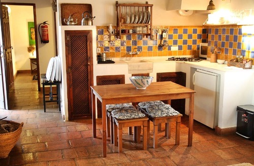 Churriana de la Vega Cottage | Charming rural house with swimming pool 3 km from the city of Granada. parking