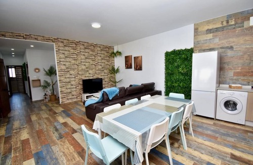 Chiclana de la Frontera Villa | Charming Casa El Descansito, for a vacation of disconnection