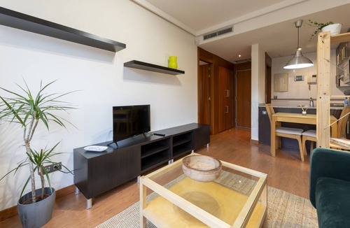 Moncloa-Aravaca Apartment | Charming 1 bedroom flat Gym Gated urbanisation Madrid