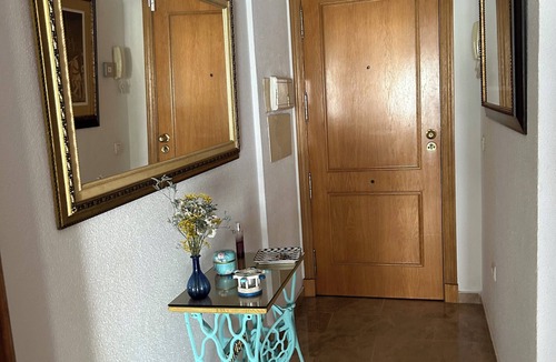 Cadiz Apartment | Charming 3-bedroom apartment with WiFi and AC in lovely Cádiz