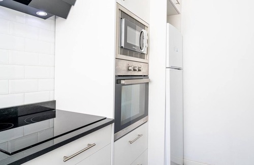 Distrito Sur Apartment | Charming apartment near old town with parking, nearby services