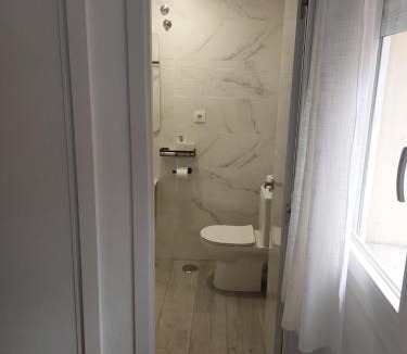 El Pilar Apartment | Charming Apartment up to 4 persons 3 min to Metro