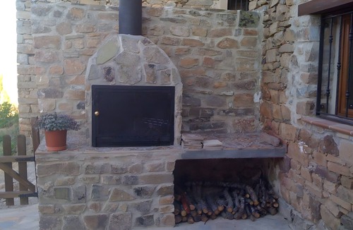 Villar del Rio House | Charming Cottage 'Santa Cristina' with Mountain Views and Garden