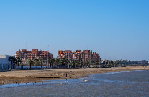 Sanlucar de Barrameda Apartment | Charming 2-bedroom apartment in Sanlúcar de Barrameda with Ocean Access