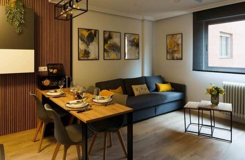 Santa Marta de Tormes Apartment | Charming apartment 7 min from Salamanca by beBalmy