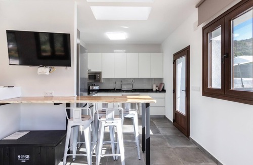 Orgiva House | Charming farmhouse in the Alpujarra with private pool, garden and wifi