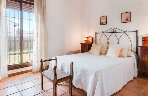 Conil de la Frontera House | Charming Holiday Home “Cortijo El Refugio 2” with Terrace, Garden & Shared Pool