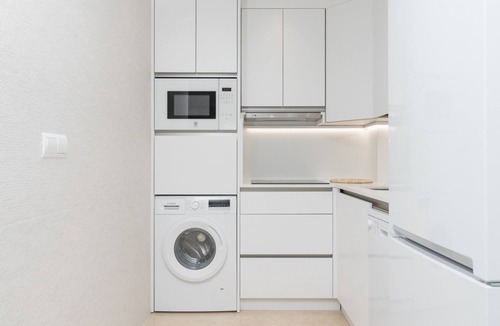 Cruz de Humilladero Apartment | Charming Malaga Apartment with Pool, WiFi & A/C - Ideal for 2