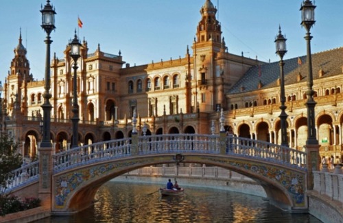 Huerta de la Salud Apartment | Charming New Apartment near Plaza de España, Seville