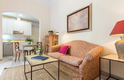 San Bartolome Apartment | Charming one-bedroom with Andalusian patio