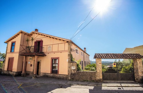 Hoyos Cottage | Charming rural house in Hoyos, Sierra de Gata. Nature and tranquility.