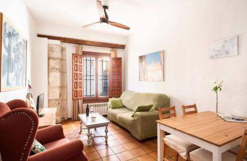 Albaicin Apartment | Charming Spacious Albayzin Apartment