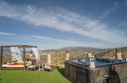 Algarinejo Villa | Charming Villa in Algarinejo with Private Pool