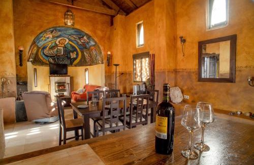 Algarinejo Villa | Charming Villa in Algarinejo with Private Pool