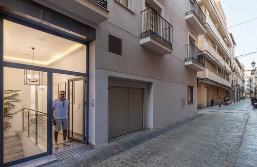 Granada City Center Apartment | ChezmoiHomes Angel 3 2BR