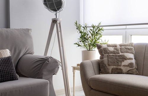 Figares Apartment | ChezmoiHomes Plaza de Gracia with parking