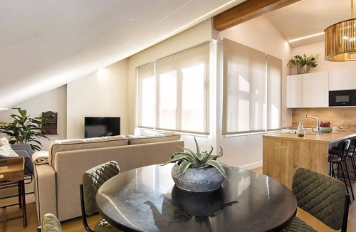 Central District Apartment | ChezmoiHomes Premium Loft Private Terrace