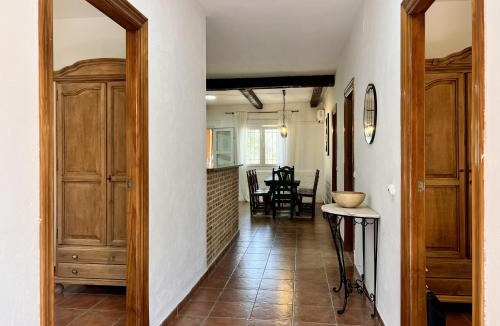 Peralvillo Ski Chalet | ChicFlat Rural Bañuelos (Exteriores y piscina)