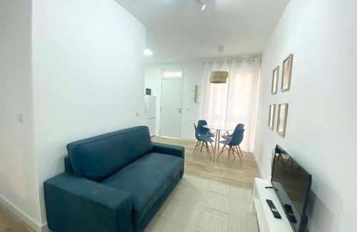 Almendrales Apartment | China Town Madrid 01 (Studio Apartment)