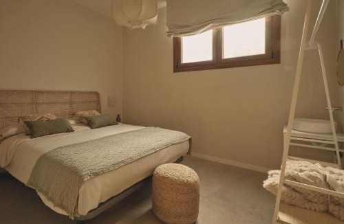 Alora Hotel | Chozuela Casa de Viajeros